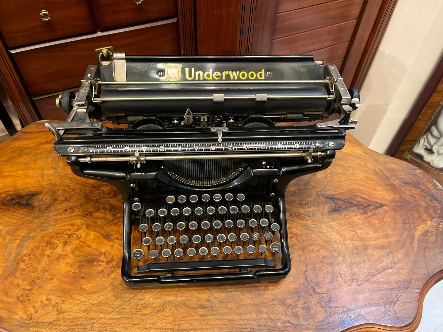 ANTIGUA MÁQUINA DE ESCRIBIR UNDERWOOD